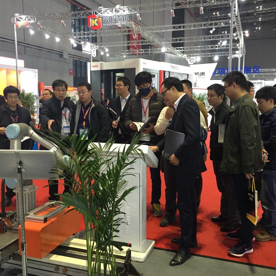 亚博工业机器人上海工博展圆满成功